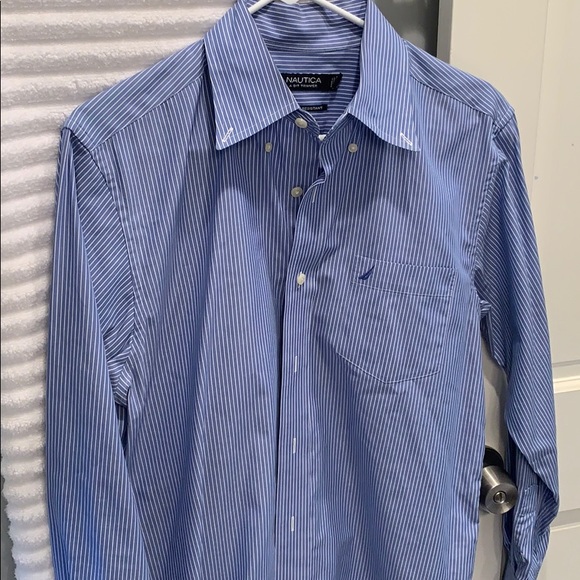 Bundle of blue nautica dress shirts! Like new - Picture 8 of 8